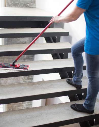 Limpieza de escaleras y comunidades de vecinos